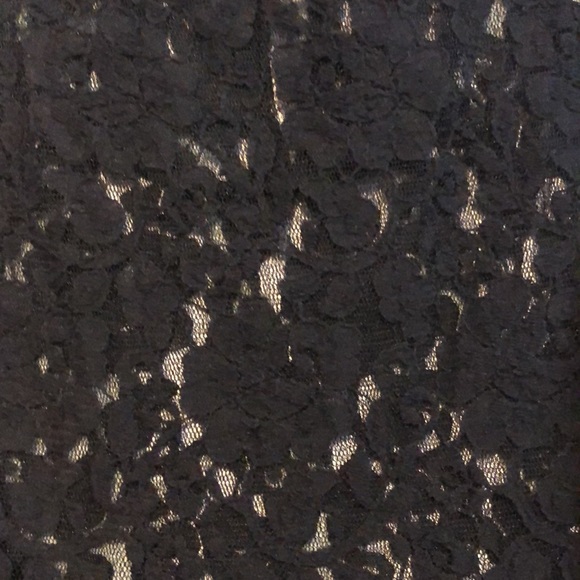 Forever 21- Black lace tank top - Picture 2 of 5